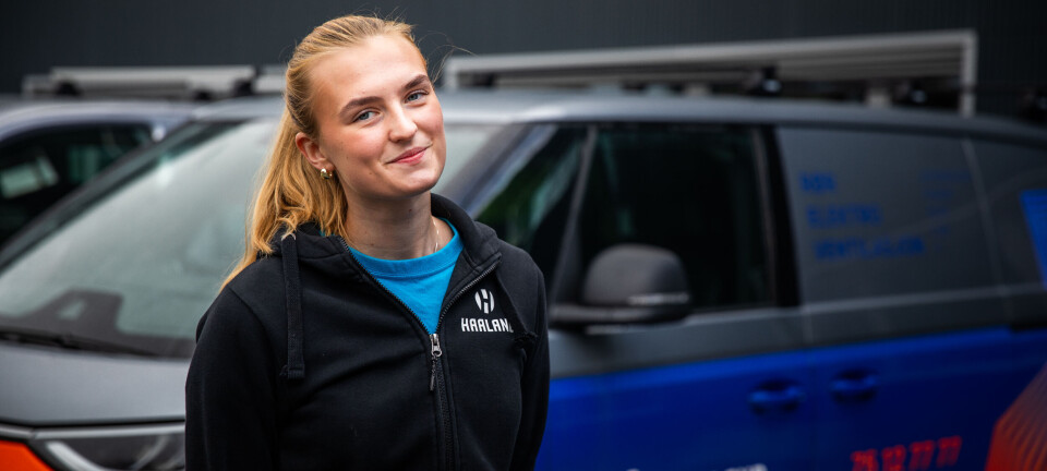 Kaja (19) byttet ut skolebenken med firmabil og vernesko